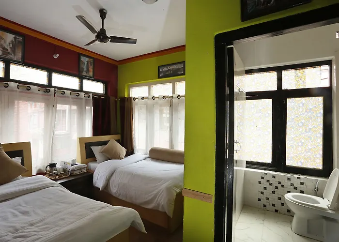 Hostel Shangrila Boutique *