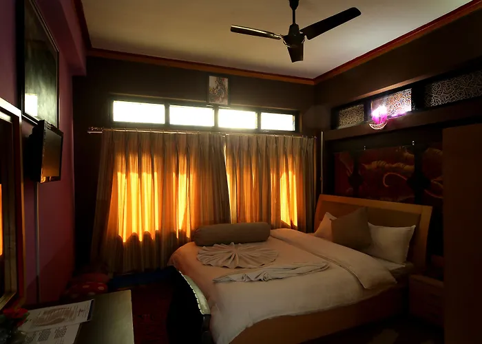 Hostel Shangrila Boutique *