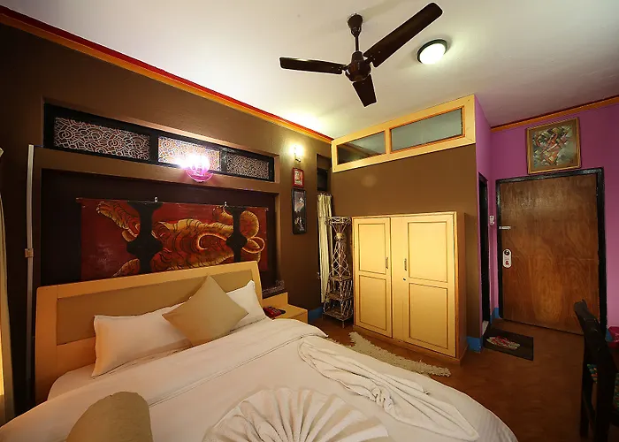 Shangrila Boutique Hostel *